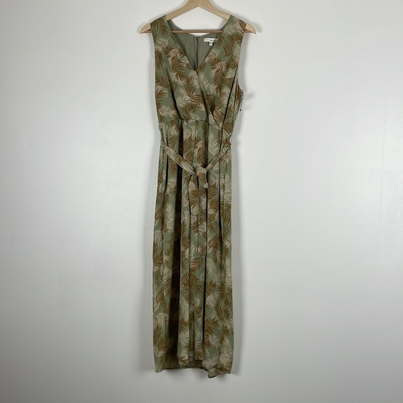 June & Hudson sleeveless V neck tree branch leave sage green tie belt jumpsuit 1 - Picture 1 of 10